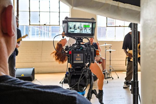 riffster-afterlaughter-bts-58D3C73CE-076E-681D-5985-DCFACAB85947.jpg