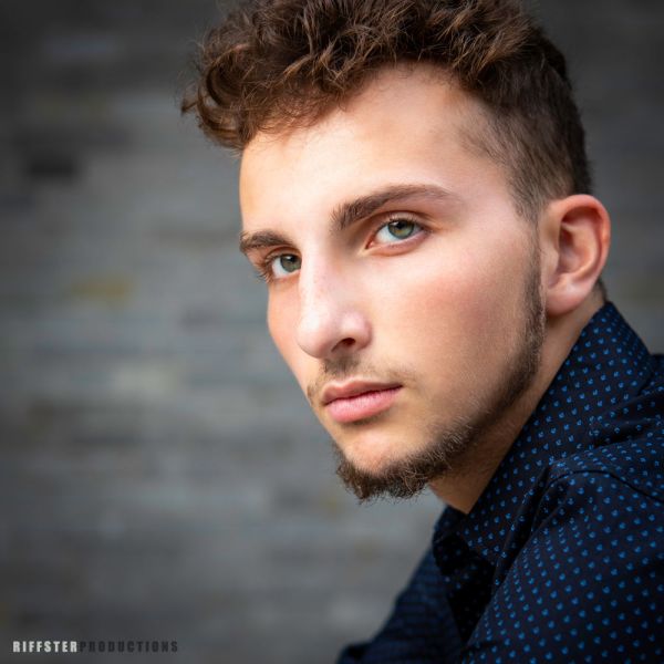 1-ethan-web22911e01-646d-6a9f-156e-12882c60892910016291-60BA-5A94-8714-4D261E4B4FD9.jpg